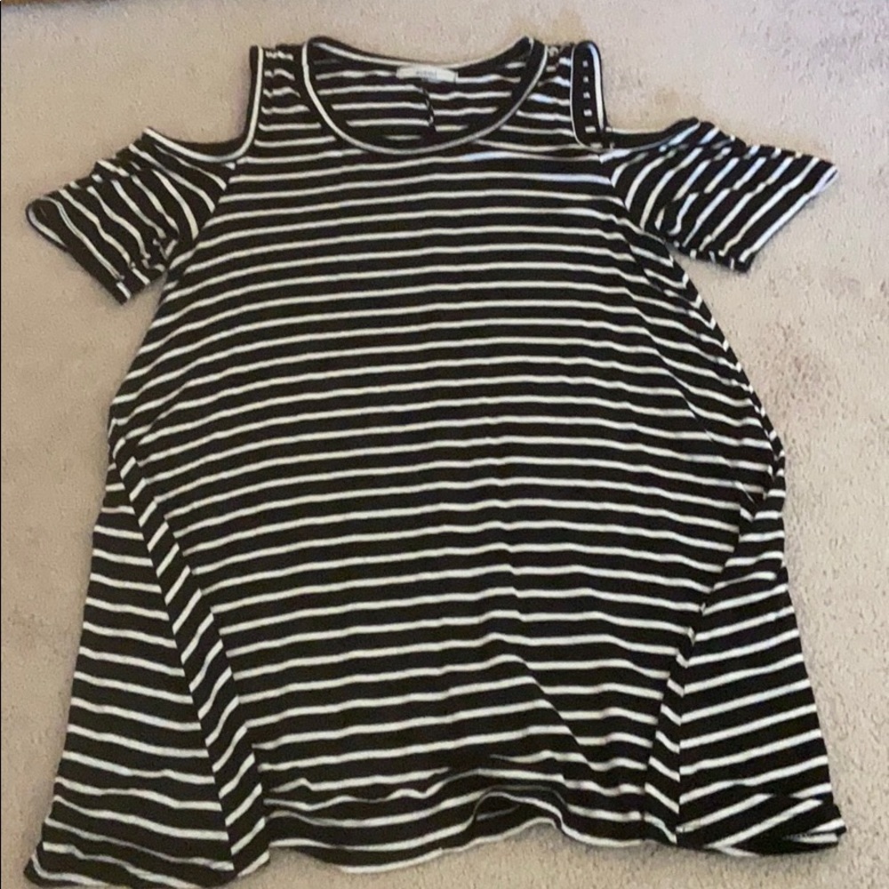 Flowy cold shoulder tunic.